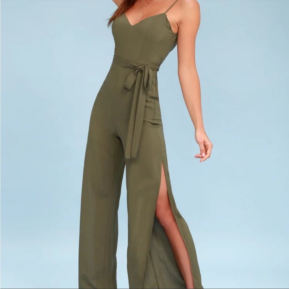 Lulu’s Jumpsuit olive